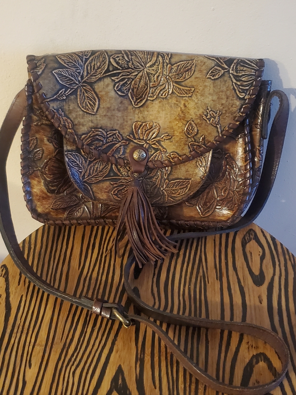 PATRICIA NASH BEAUMOUNT IN BARK LEAVES